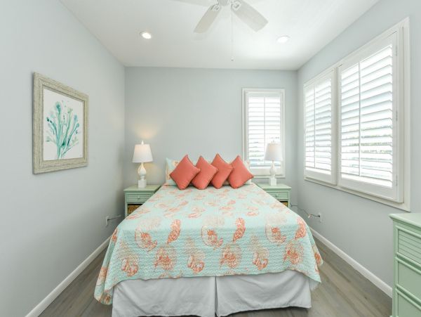 Anna Maria Five Bedroom Vacation Home Private Pool Sleeps 14