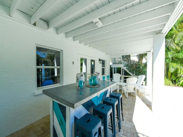 Anna Maria Five Bedroom Vacation Home Private Pool Sleeps 14