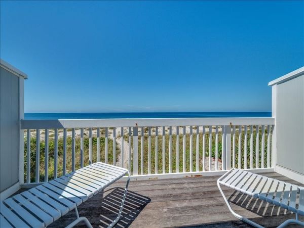 Two Bedroom Beach Condo Community Pool Sleeps Five Guests