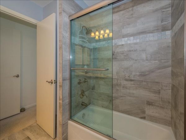 Two Bedroom Beach Condo Community Pool Sleeps Five Guests