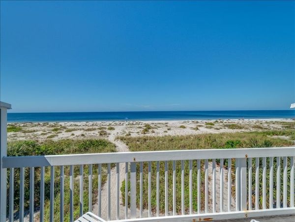 Two Bedroom Beach Condo Community Pool Sleeps Five Guests
