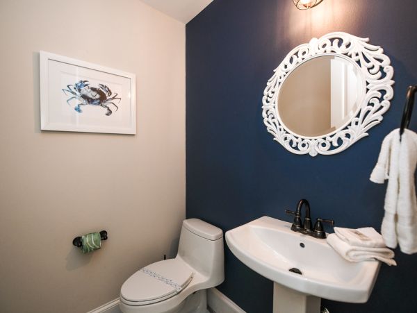 Four Bedroom Plus Den Vacation Rental Home with Private Pool