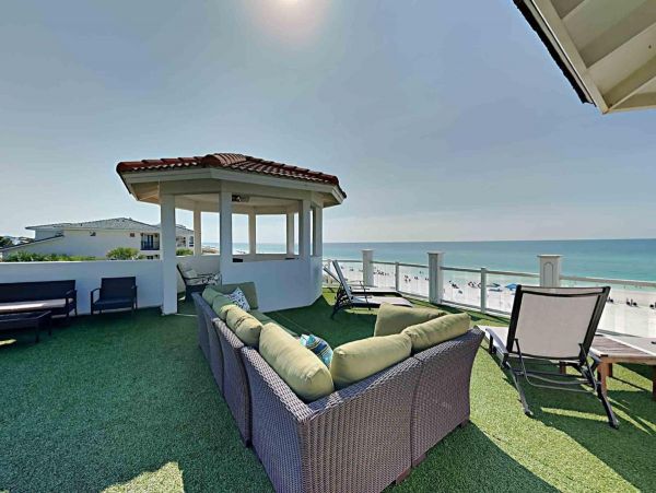 Luxury Seven Bedroom Beach Villa with Private Pool Sleeps 25