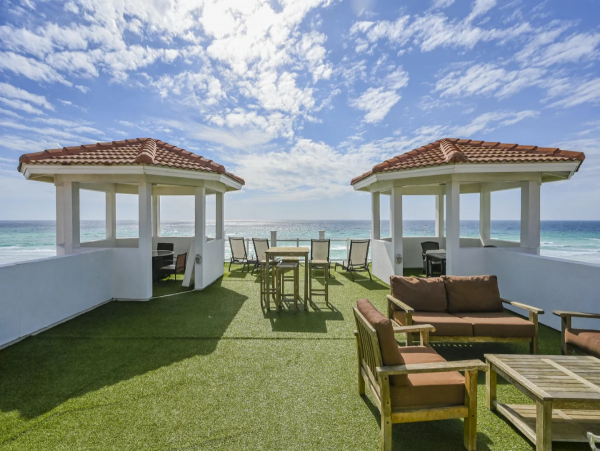 Luxury Seven Bedroom Beach Villa with Private Pool Sleeps 25