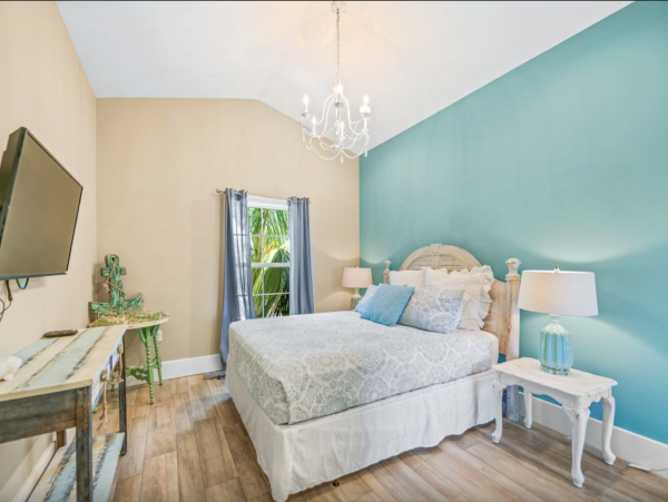 Newly Constructed Home Only 2 Blocks from the Beach!