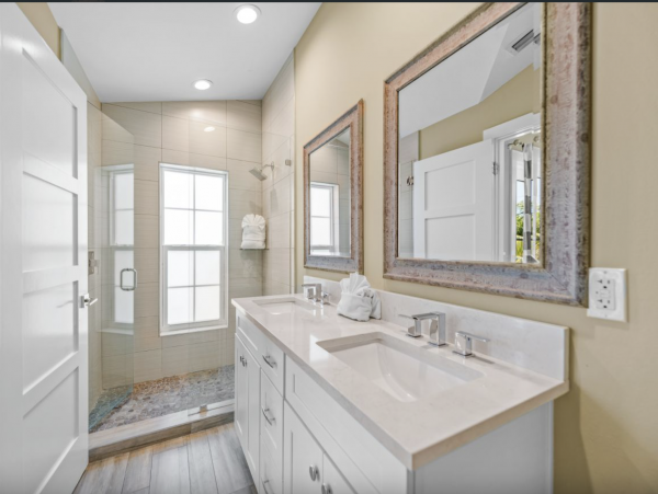 Newly Constructed Home Only 2 Blocks from the Beach!