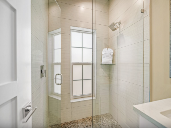 Newly Constructed Home Only 2 Blocks from the Beach!