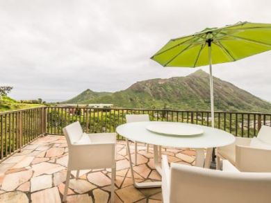 Patio with Table & Chair
