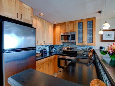 Napili Two Bedroom Two Bathroom Beach Condo Sleeps 6