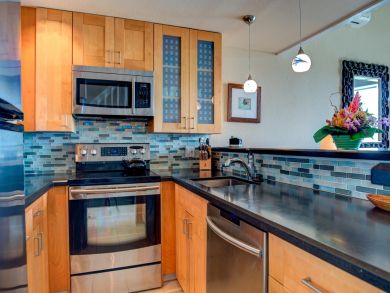 Napili Two Bedroom Two Bathroom Beach Condo Sleeps 6