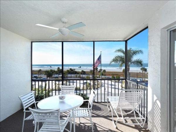 Siesta Key 2 bedrooms across the beach
