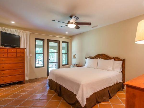 Luxury Estate with Eleven Well Appointed Bedrooms