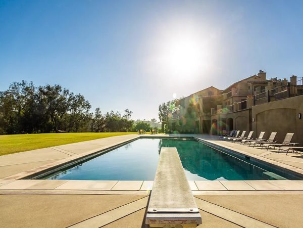 Luxury Estate with Eleven Well Appointed Bedrooms