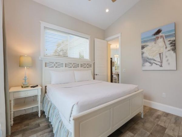 Anna Maria 3 Bedroom Rental Sleeps 6 Short Walk to Beach
