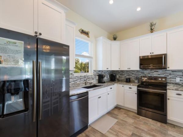Anna Maria 3 Bedroom Rental Sleeps 6 Short Walk to Beach