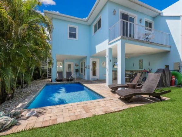 Anna Maria 3 Bedroom Rental Sleeps 6 Short Walk to Beach