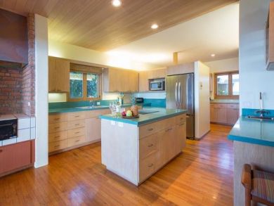 Beach Vacation Rental Three Bedrooms Seeps 7 Private Pool