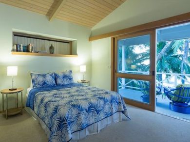 Beach Vacation Rental Three Bedrooms Seeps 7 Private Pool