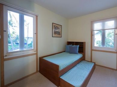 Beach Vacation Rental Three Bedrooms Seeps 7 Private Pool