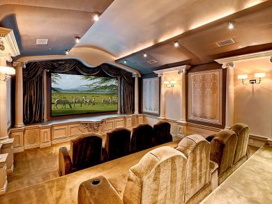 Luxury Fourteen Bedroom Vacation Home Sleeps 28 Guests