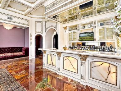 Luxury Fourteen Bedroom Vacation Home Sleeps 28 Guests