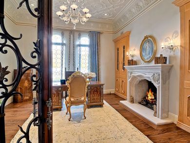 Luxury Fourteen Bedroom Vacation Home Sleeps 28 Guests