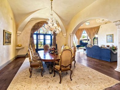 Luxury Fourteen Bedroom Vacation Home Sleeps 28 Guests
