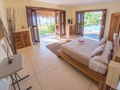 Luxury Vacation Rental Home with 13 Bedrooms Oceanfront