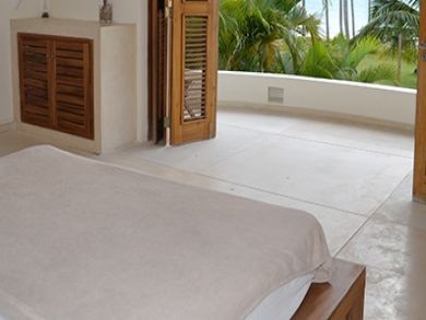 Luxury Vacation Rental Home with 13 Bedrooms Oceanfront