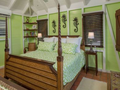 Caribbean Villa with Three Bedrooms Sleeps 6 Private Pool