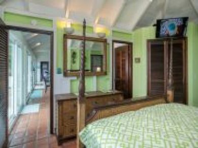 Caribbean Villa with Three Bedrooms Sleeps 6 Private Pool