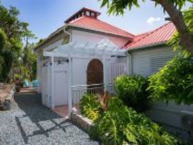 Caribbean Villa with Three Bedrooms Sleeps 6 Private Pool