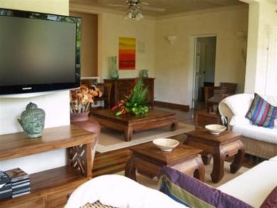 Barbados Luxury Vacation Accommodation Walk to  Beach