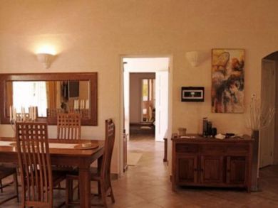 Barbados Luxury Vacation Accommodation Walk to  Beach