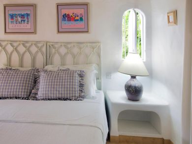Charming Vacation Rental on Barbados. Call Today.