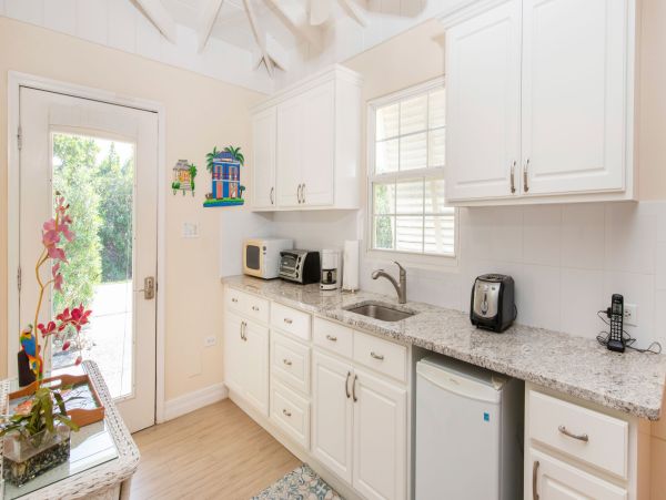 Cayman Islands Vacation Rentals - Oceanfront Cayman Villa with Guest Cottage