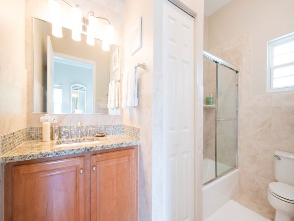 Cayman Islands Vacation Rentals - Oceanfront Cayman Villa with Guest Cottage