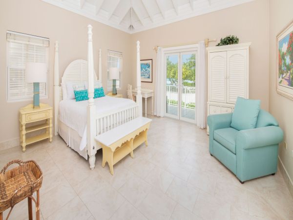 Cayman Islands Vacation Rentals - Oceanfront Cayman Villa with Guest Cottage