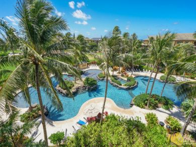 Two Bedroom Condo Sleeps Six Short Walk to Beach