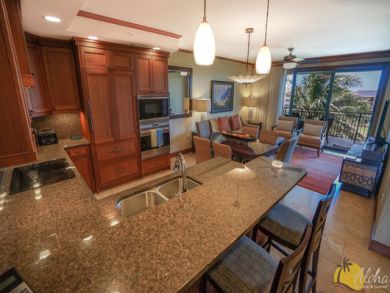Two Bedroom Condo Sleeps Six Short Walk to Beach
