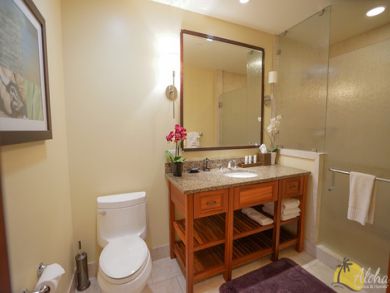 Two Bedroom Condo Sleeps Six Short Walk to Beach