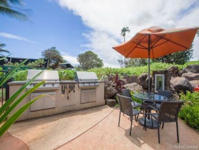 Two Bedroom Condo Sleeps Six Short Walk to Beach