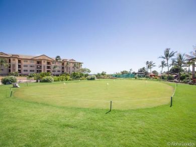 Two Bedroom Condo Sleeps Six Short Walk to Beach