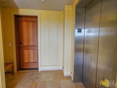 Two Bedroom Condo Sleeps Six Short Walk to Beach