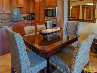 Two Bedroom Condo Sleeps Six Short Walk to Beach