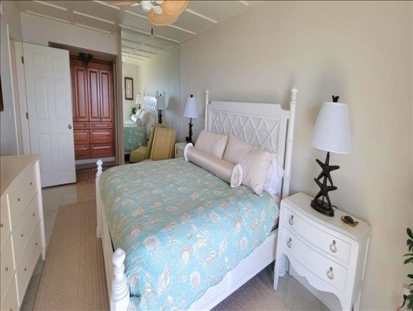 Longboat Key Vacation Condo Two Bedrooms with Gulf Views
