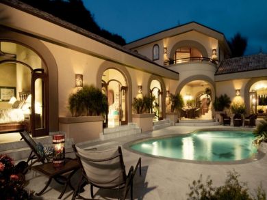 Stunning 5 Bedroom Luxury Villa with Sweeping Views