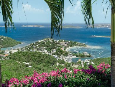 Stunning 5 Bedroom Luxury Villa with Sweeping Views