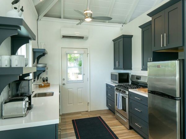 Romantic One Bedroom Bungalow with Great Cruz Bay Views