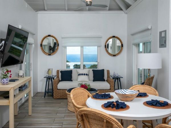 Romantic One Bedroom Bungalow with Great Cruz Bay Views